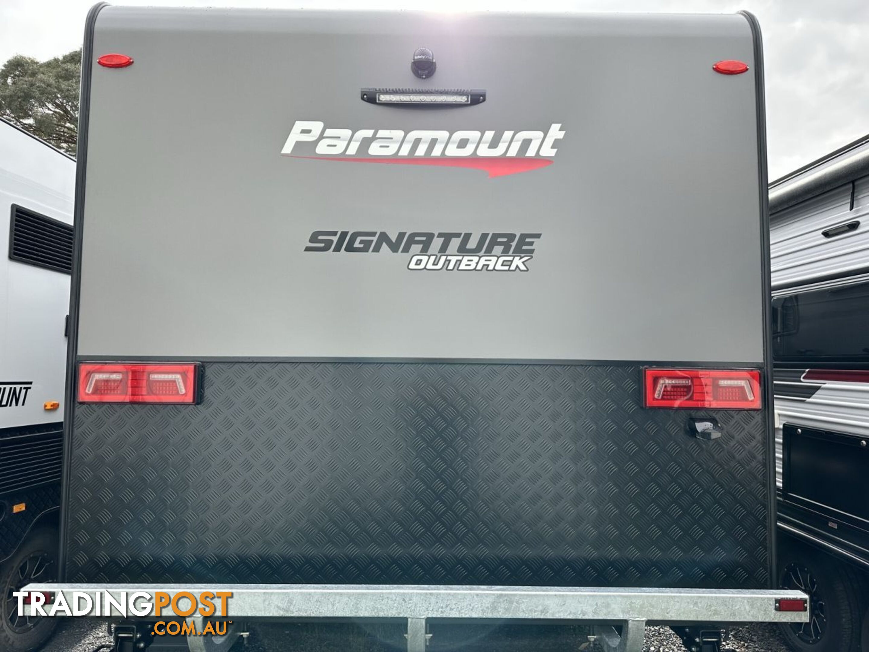 2023 Paramount  Signature Series  20'6