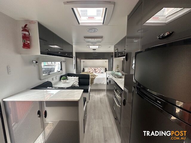 2024 20'6 Viscount V3.5 cafe with pantry on entry