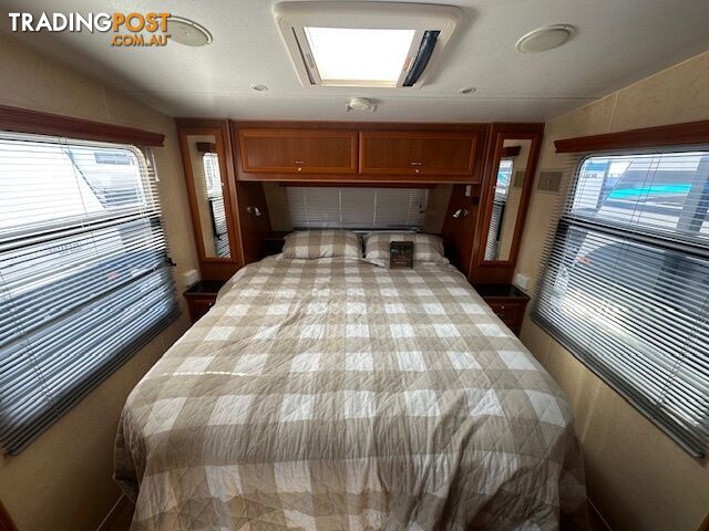 Used Runout 2009 Regent S/3 21' Was - photo 2 of 16