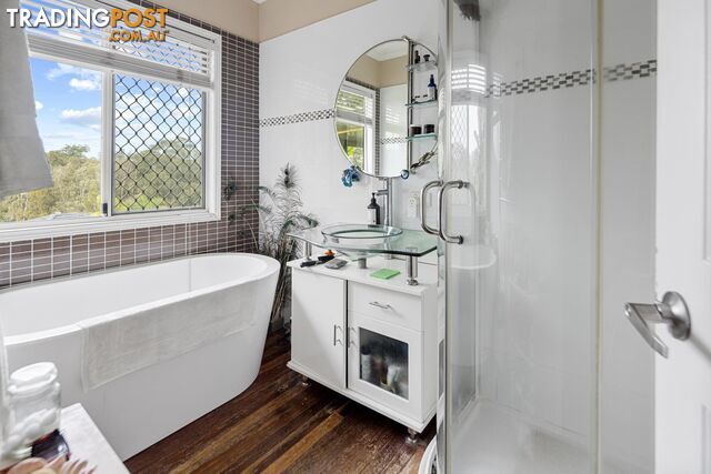 20 Clarke Close HYLAND PARK NSW 2448