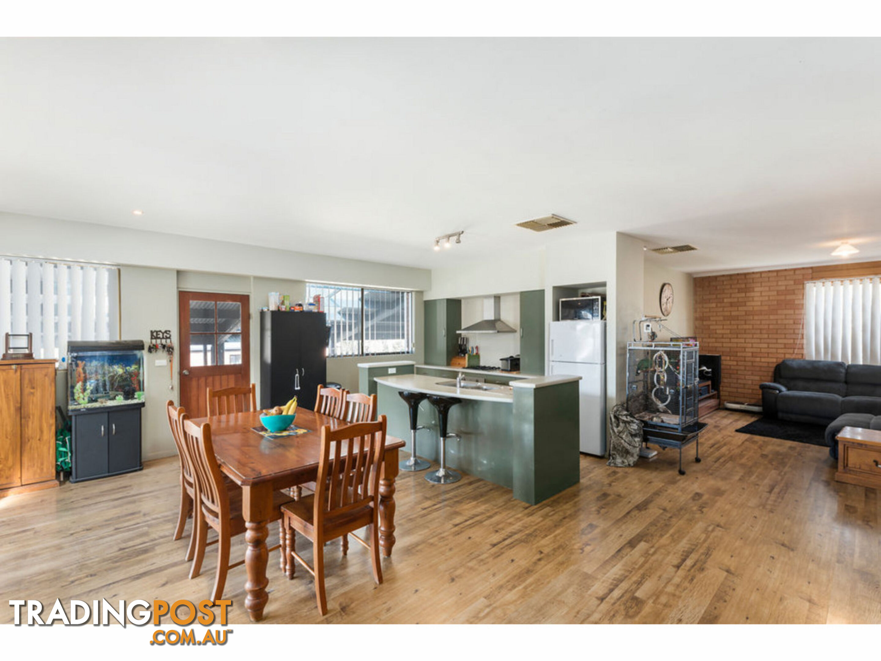 17 Lowe Street Kangaroo Flat VIC 3555