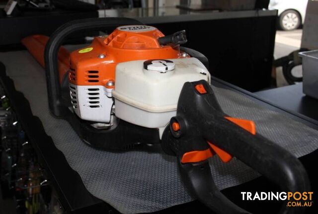Stihl HS 82T Hedge Trimmer - photo 3 of 6