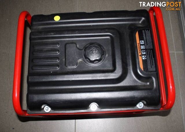 Scorpion SC2500 Petrol Generator - photo 3 of 5