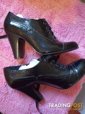 Minelli (European) All Leather Black Ladies Dress Shoes Size 9-9.5