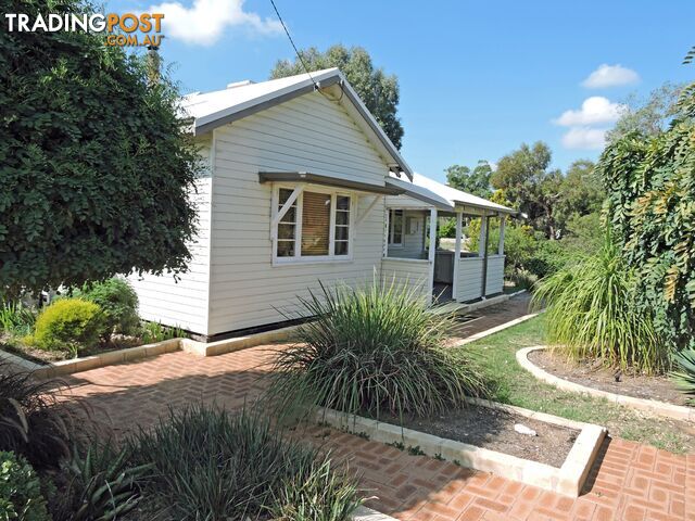 32 Great southern Hwy BEVERLEY WA 6304