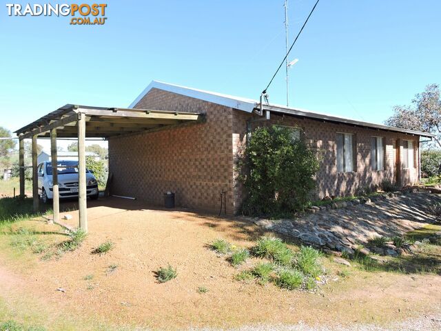 8 Great Southern Hwy BEVERLEY WA 6304