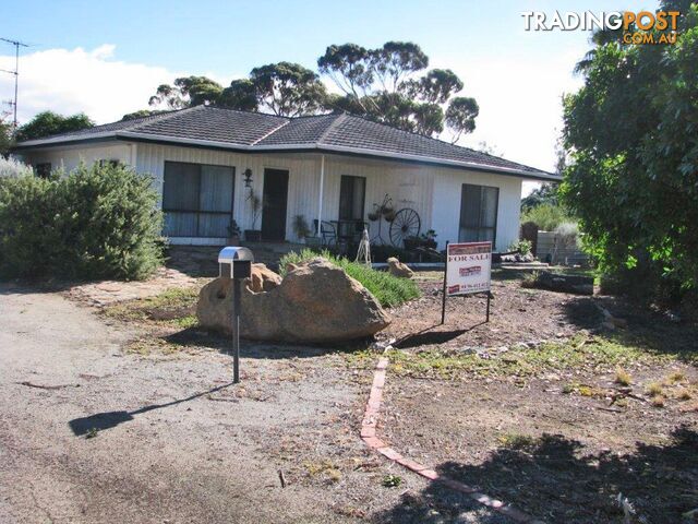 67 RASON STREET KELLERBERRIN WA 6410