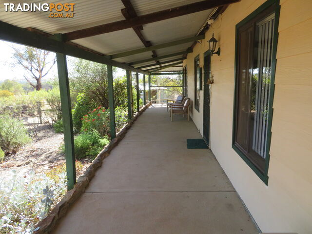 184 2 Dempster BEVERLEY WA 6304