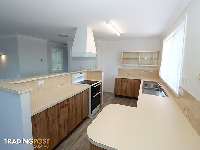 2 Shearwater Crescent HARRINGTON NSW 2427 - photo 4 of 6