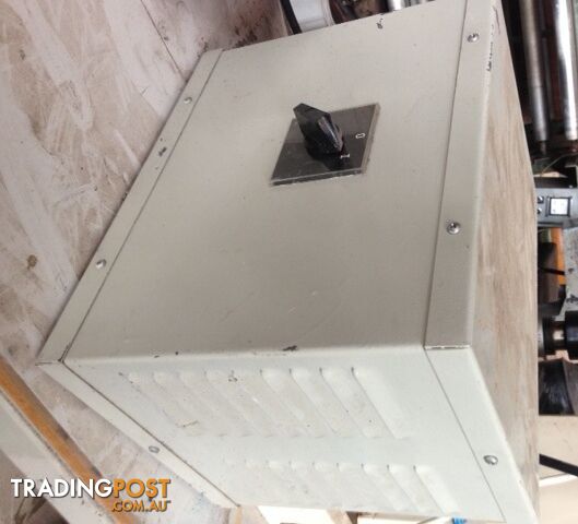Yoshikawa Riveting Machine  - photo 5 of 6