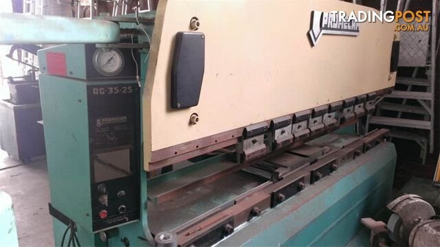 Pan Brake Press - photo 2 of 4