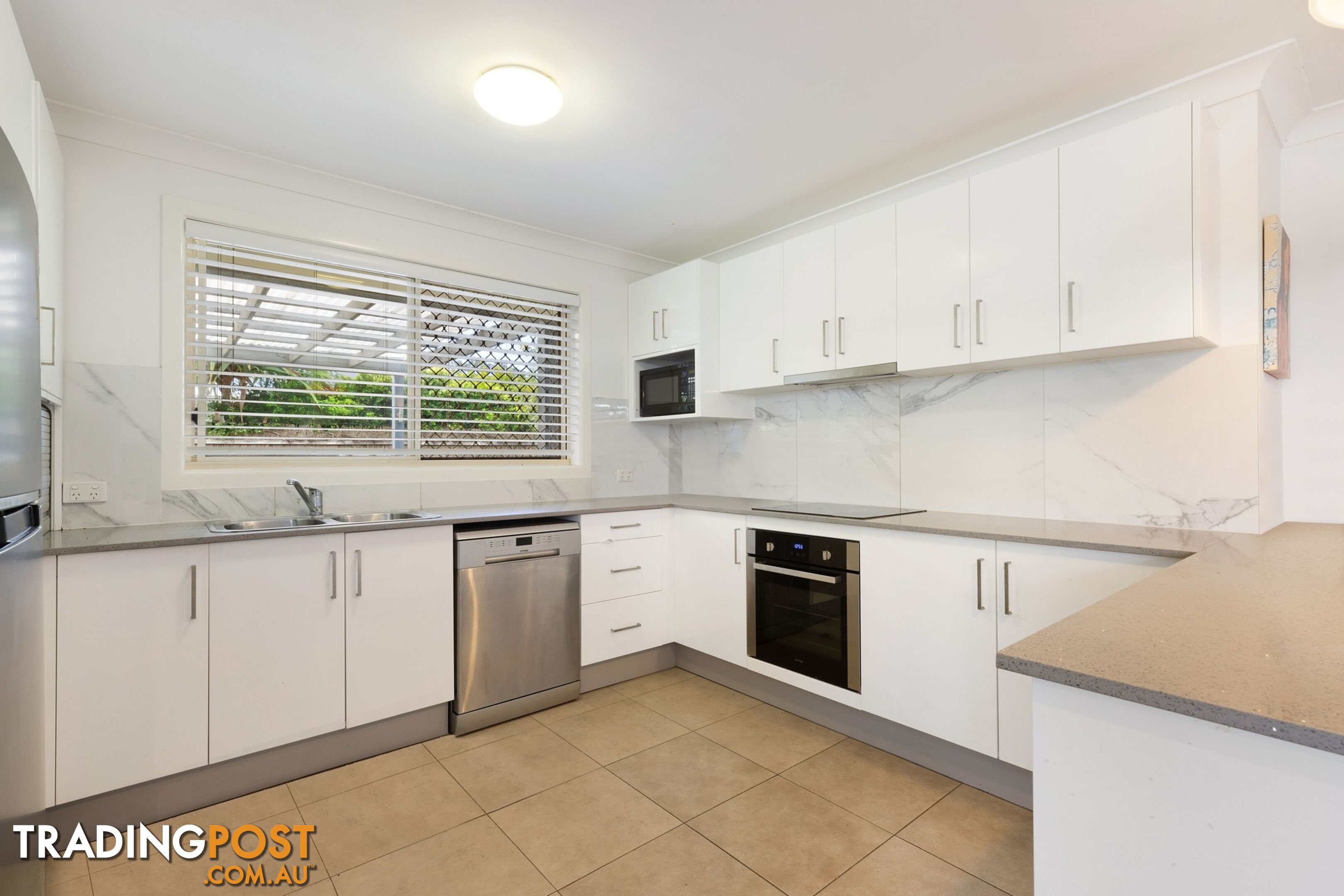 2/85 Andrew Avenue POTTSVILLE NSW 2489