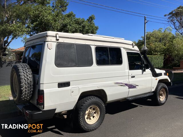 1999 Toyota Landcruiser Troopy - POP TOP