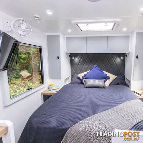 Force 8 | 22'6" | $126,990 - photo 3 of 6