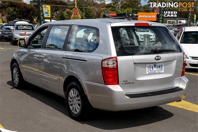 2012  Kia Grand Carnival S VQ Wagon - photo 2 of 20
