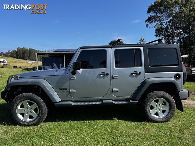 2013 Jeep Wrangler JK Unlimited sport Convertible Manual