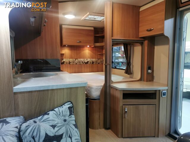 2013 Swift Major 4FB - photo 5 of 11