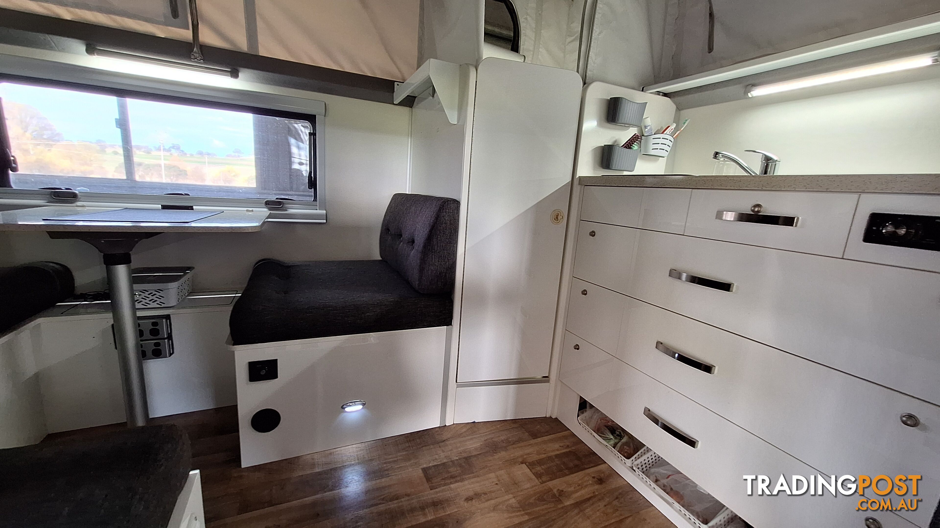 Quantum plus 19ft 2019 pre covid full composite,