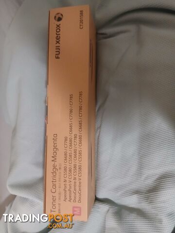 BRAND NEW Fuji xerox toner cartridge Magenta CT201588