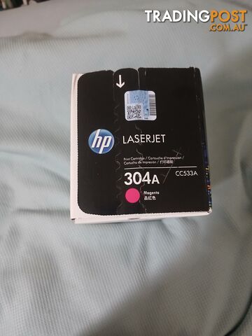 BRAND NEW laserjet printer cartridge Magenta 304a CC533A - photo 2 of 2