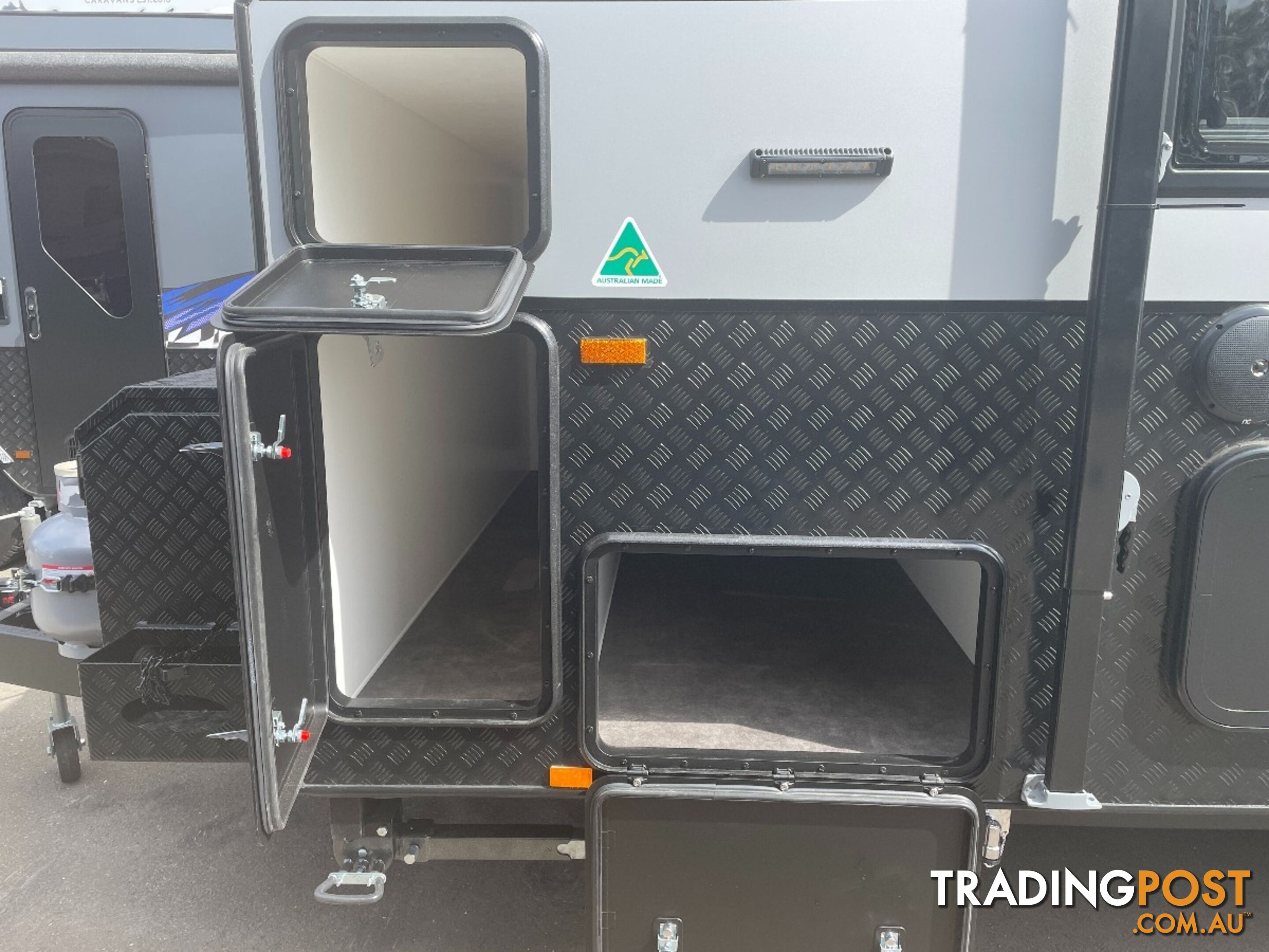 On The Move Caravans 18'6'' Traxx Series 3 Rear Door Off Roader