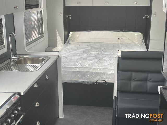 On The Move Caravans 18'6'' Traxx Series 3 Rear Door Off Roader