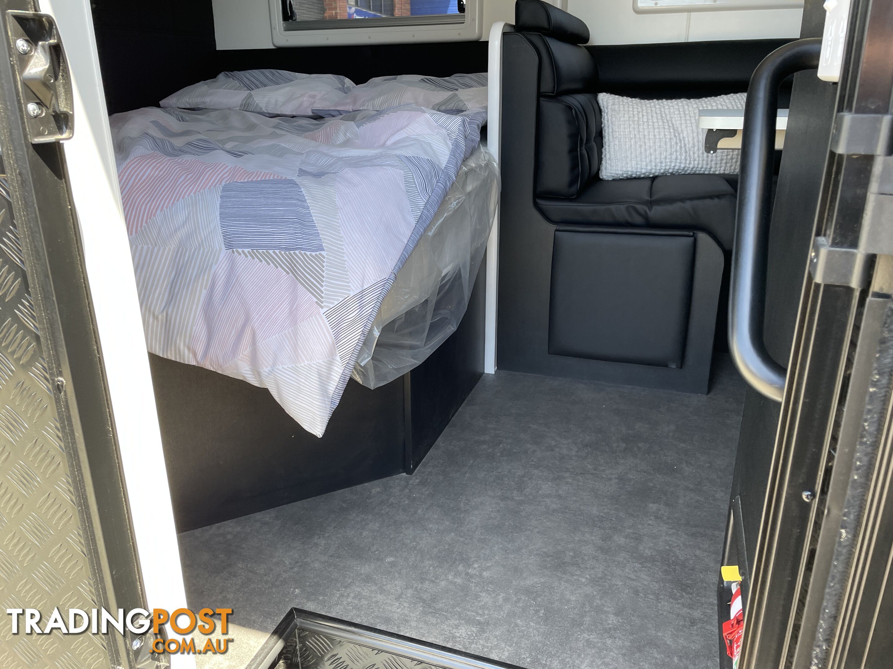 On The Move Caravans Traxx Series 3 Off Road Family Wide Bunk