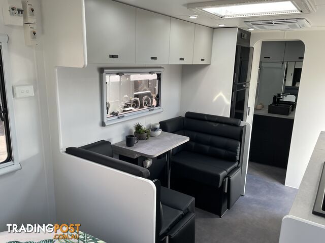 On The Move Caravans Traxx Series 4 18'6'' Rear Door