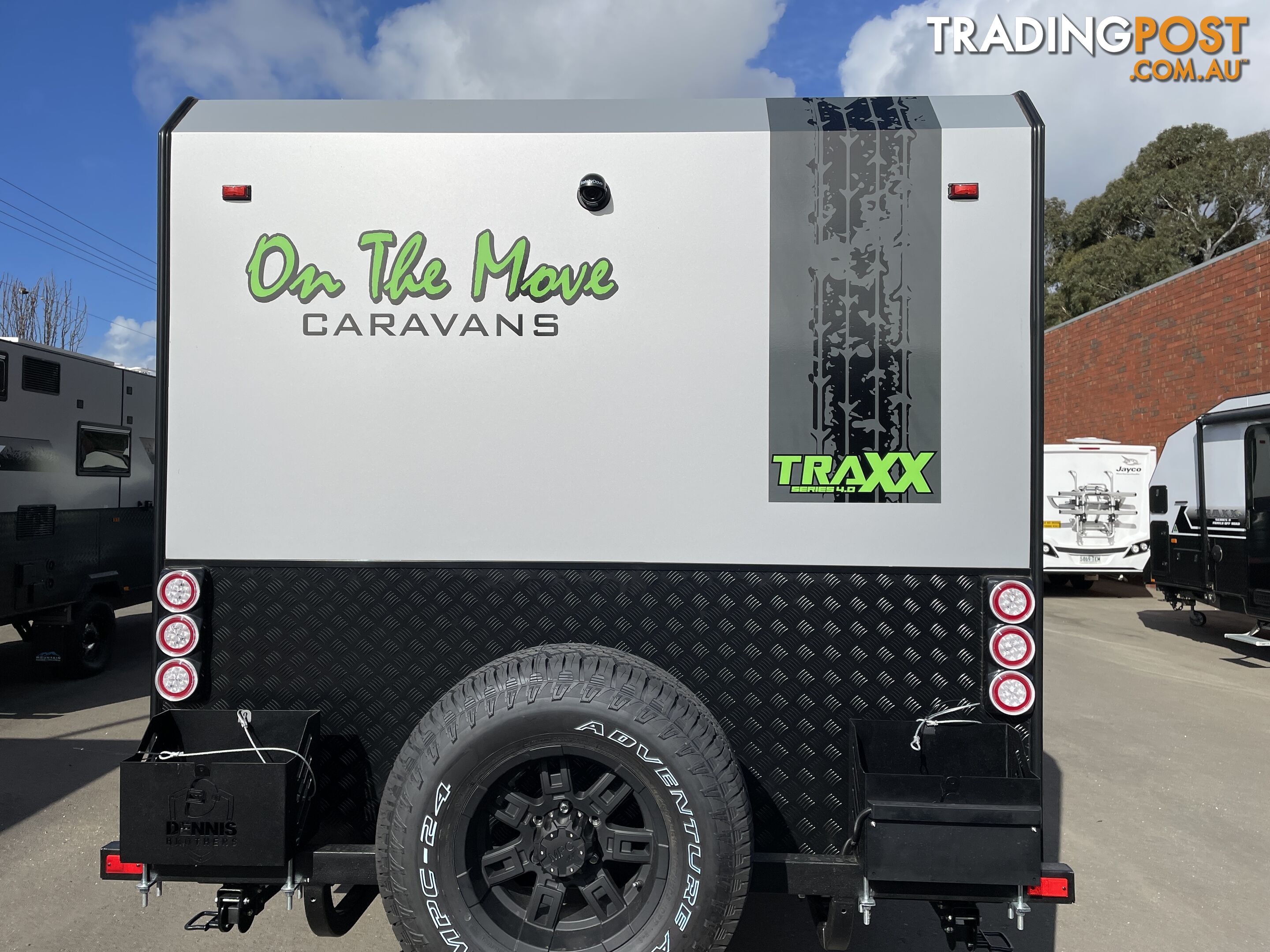 On The Move Caravans Traxx Series 4 18'6'' Rear Door