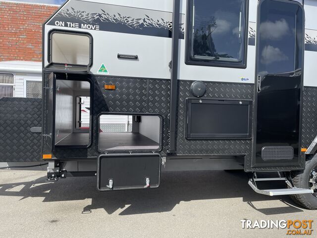 On The Move Caravans Traxx Series 3 17'6'' Centre Door