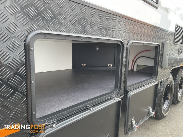 On The Move Caravans 18'6'' Family Wide Bunk