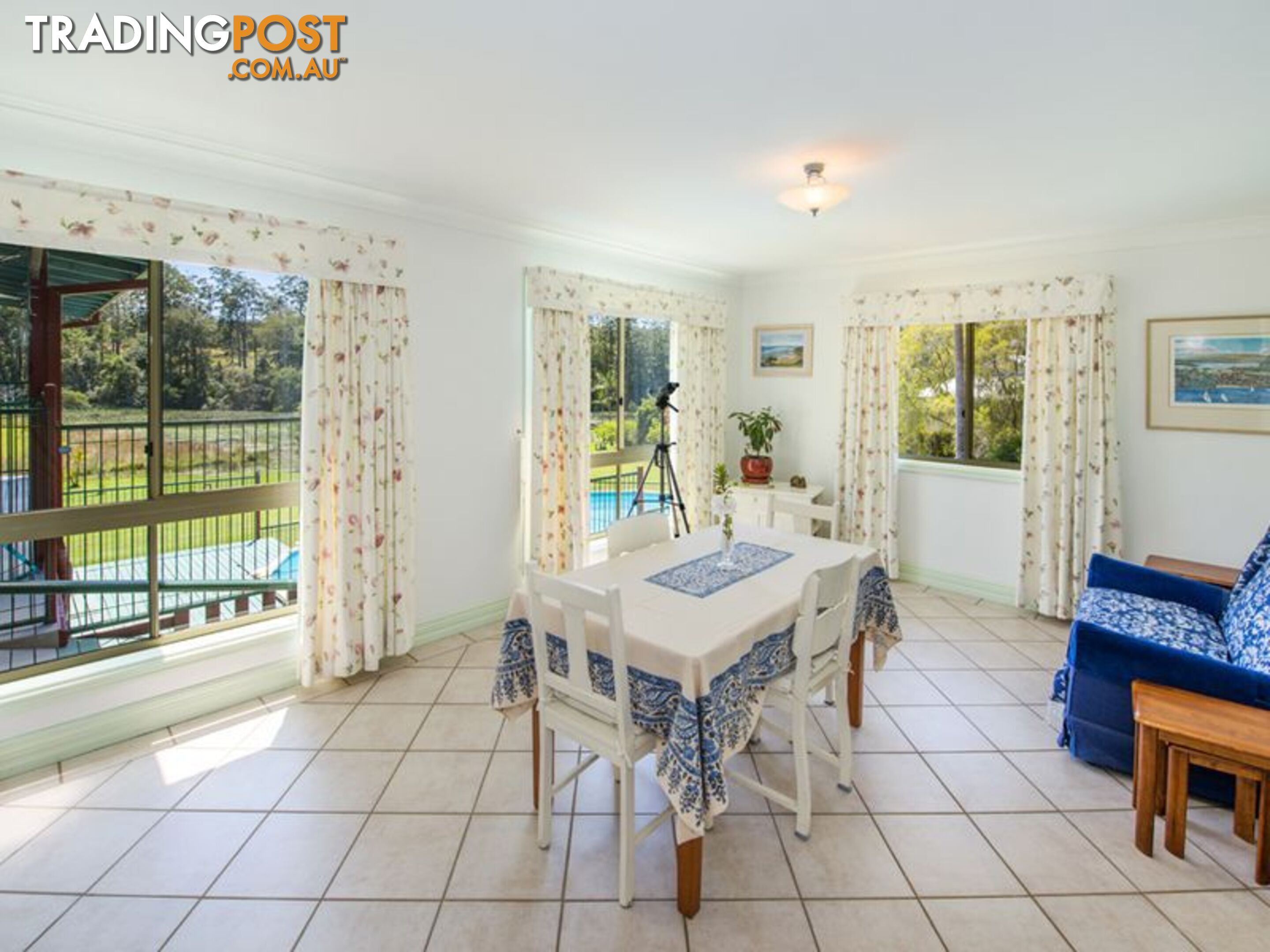 24 kimberley Grove NAMBUCCA HEADS NSW 2448