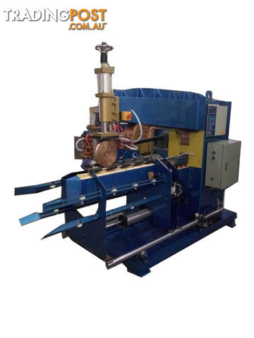Pipe seam welder