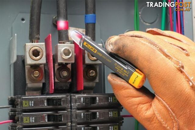 Non-Contact Voltage Tester Voltage Detector And Led Flashlight Pen Style FLULVD2 - photo 2 of 4