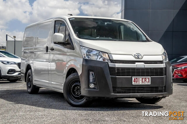 2020 TOYOTA HIACE   VAN