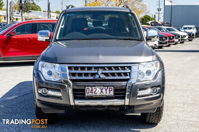 2017 MITSUBISHI PAJERO GLS NX SUV - photo 4 of 21