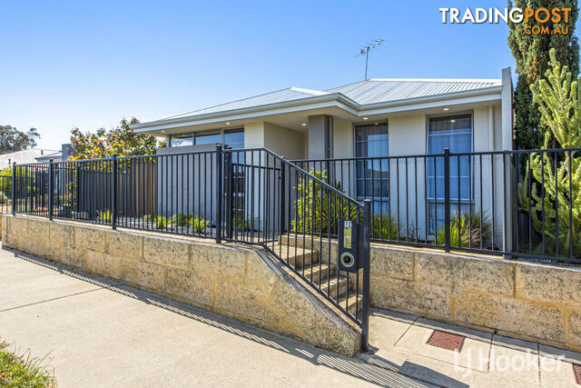12 Bradley Street LAKELANDS WA 6180