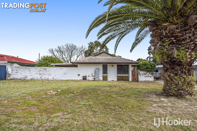 6 Kingia Place PINJARRA WA 6208