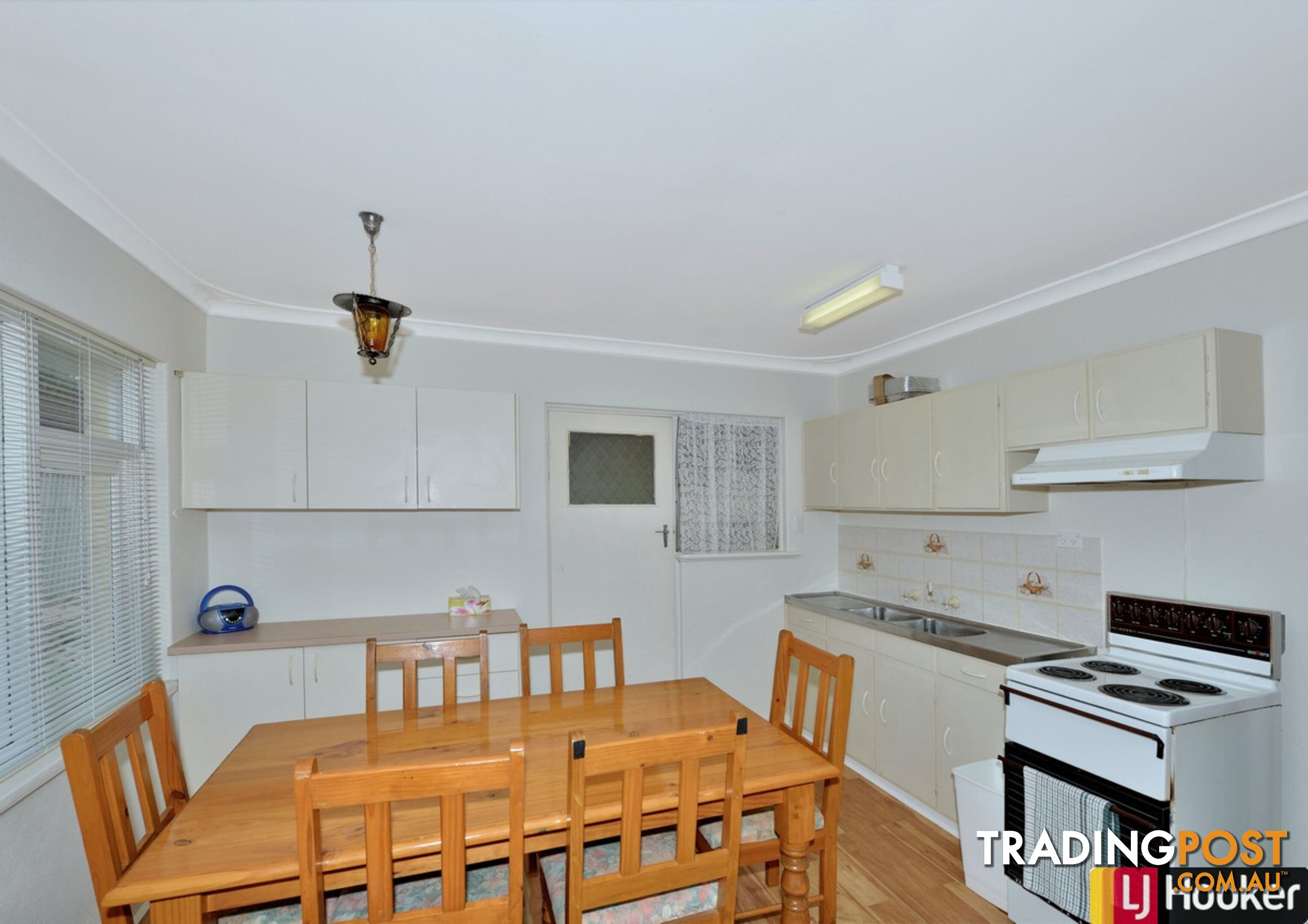 12 Tallas Road SILVER SANDS WA 6210