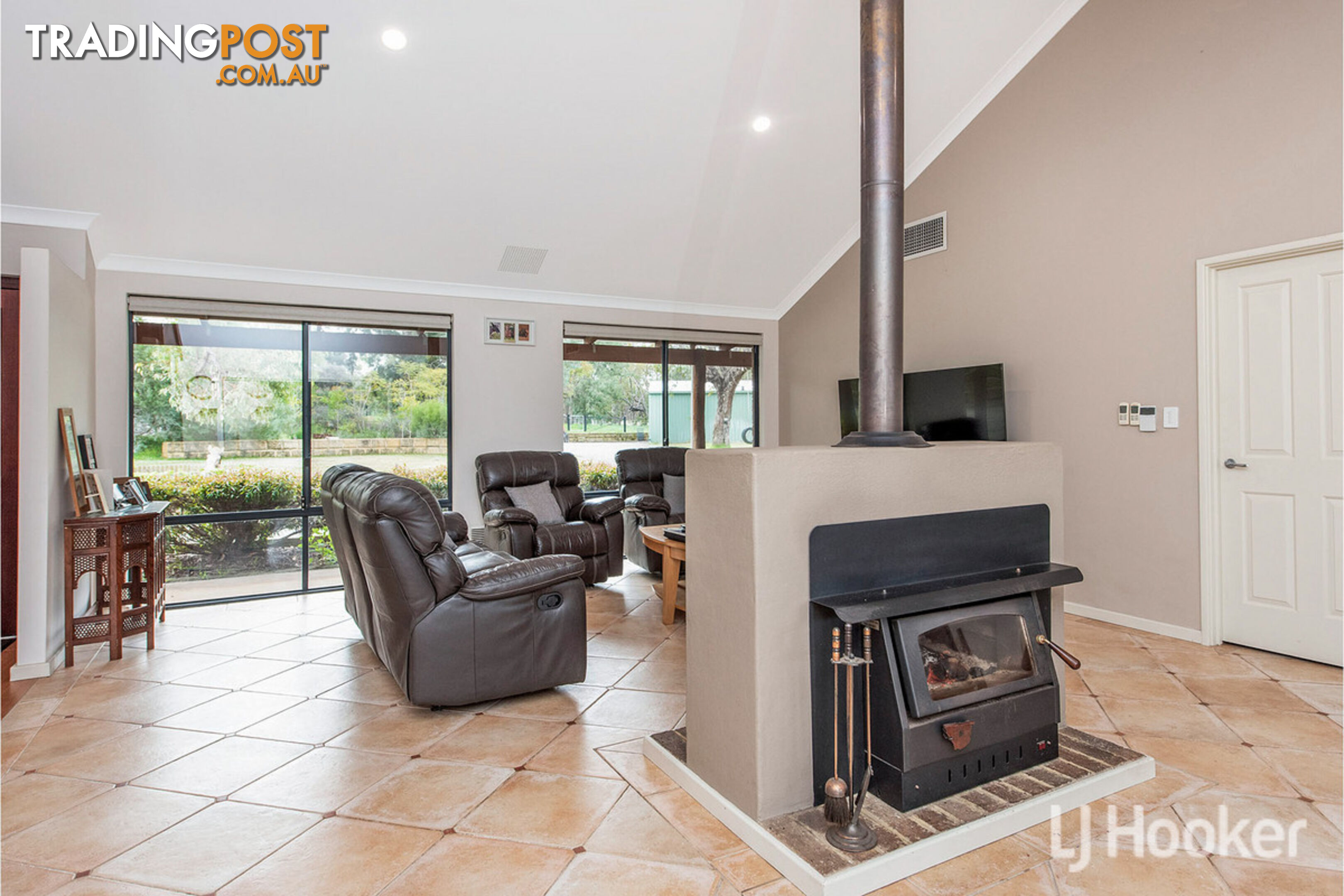 111 Mallee Drive KARNUP WA 6176