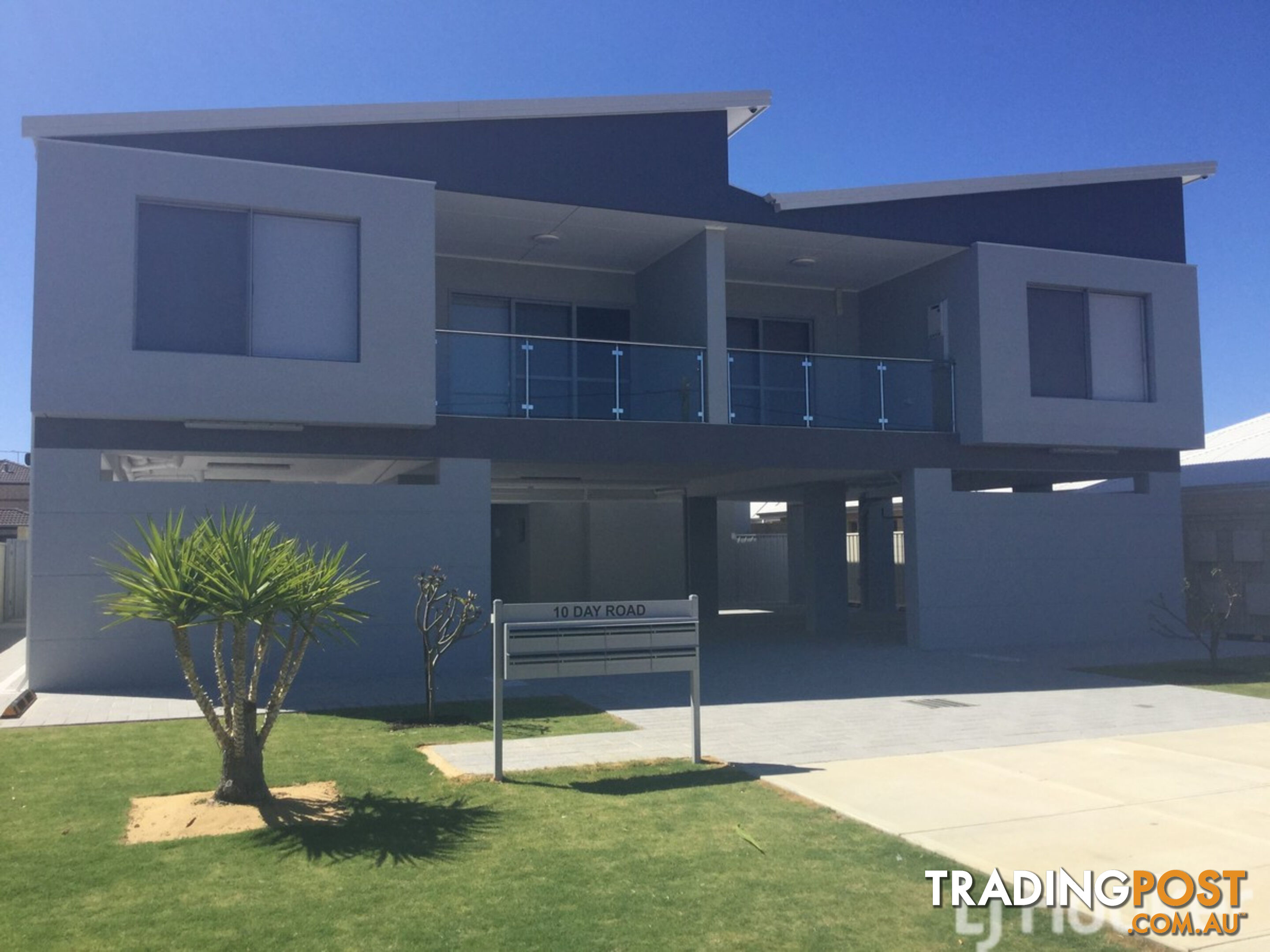 8/10 Day Road MANDURAH WA 6210