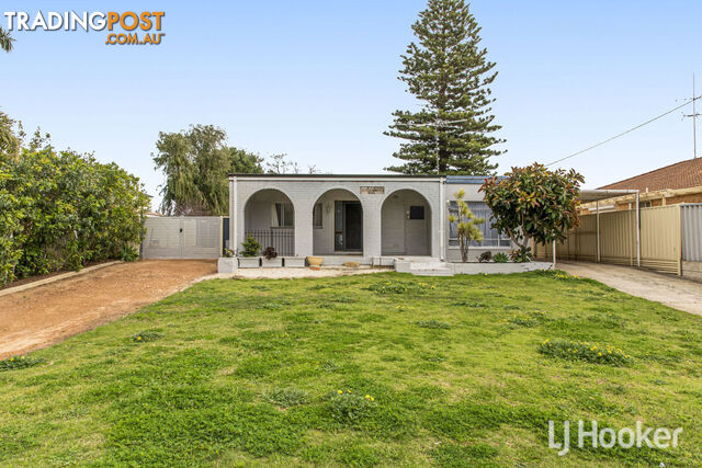 11 Challenger Road MADORA BAY WA 6210