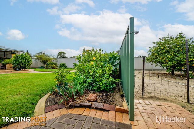 4 Banjup Road GREENFIELDS WA 6210