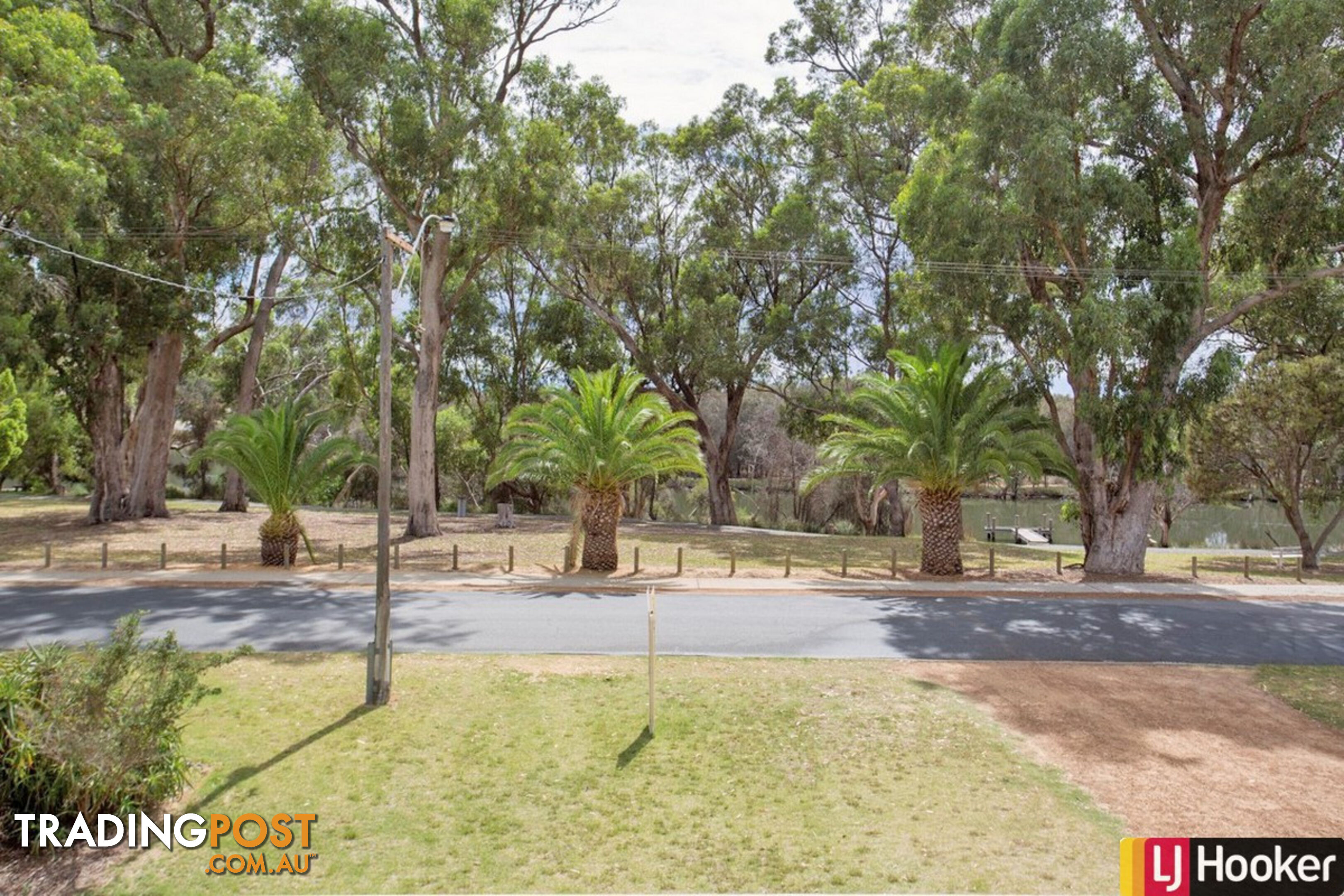 16 Redcliffe Road GREENFIELDS WA 6210