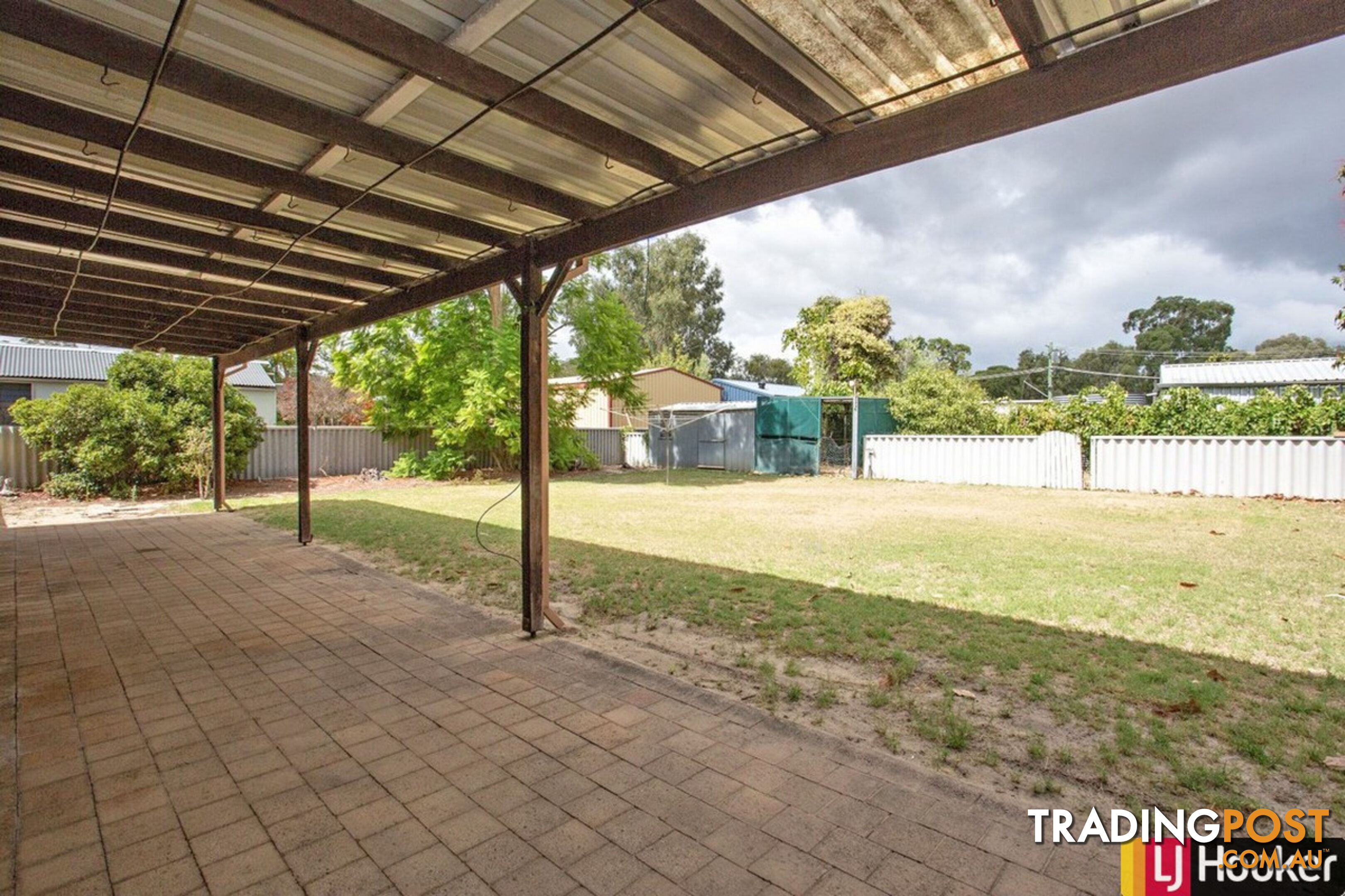 16 Redcliffe Road GREENFIELDS WA 6210