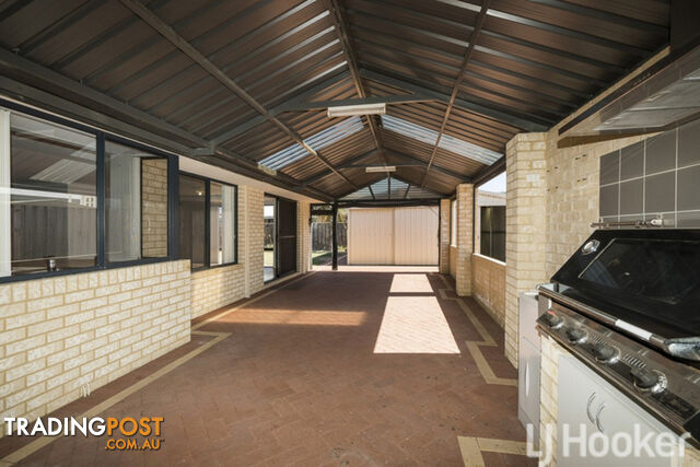 23 Senecio Way HALLS HEAD WA 6210