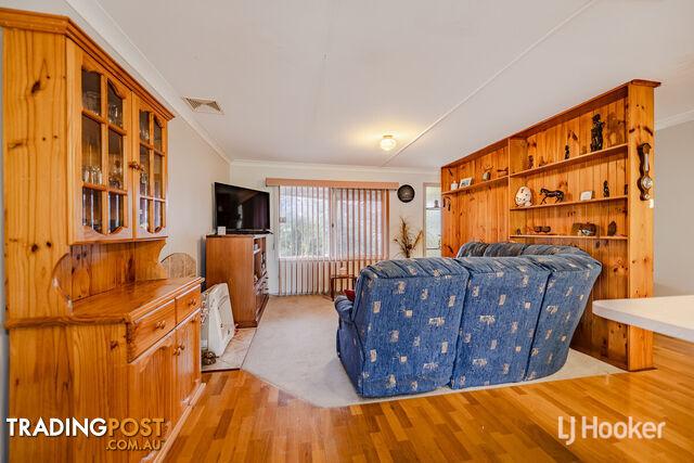 4 Banjup Road GREENFIELDS WA 6210