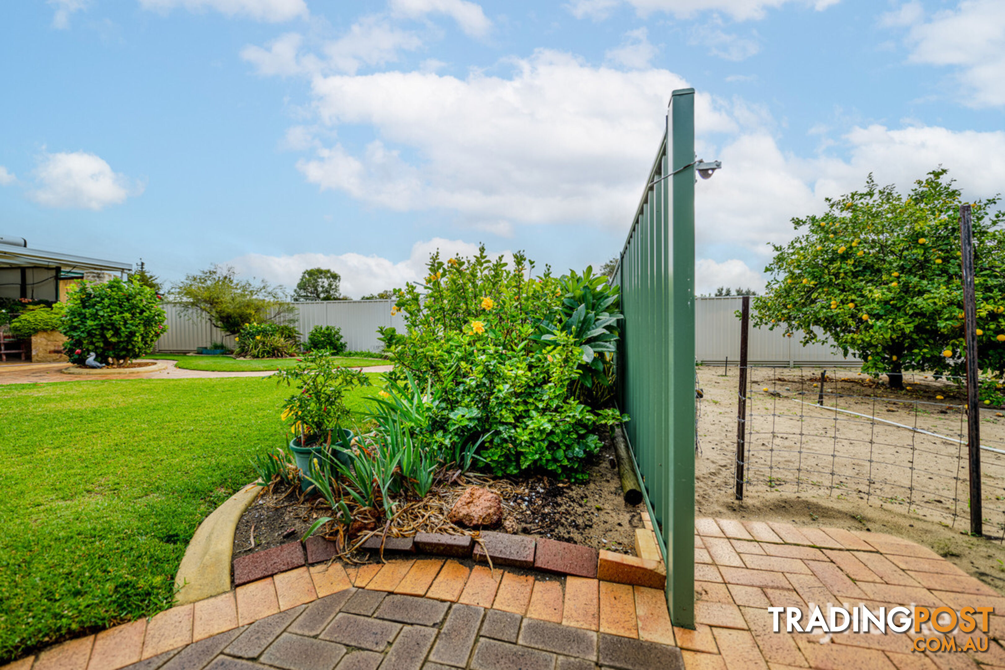 4 Banjup Road GREENFIELDS WA 6210