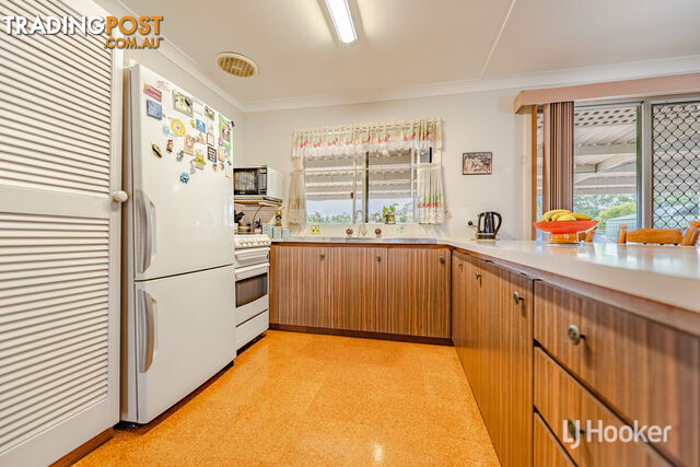 4 Banjup Road GREENFIELDS WA 6210