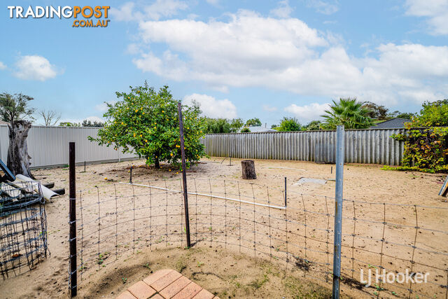 4 Banjup Road GREENFIELDS WA 6210